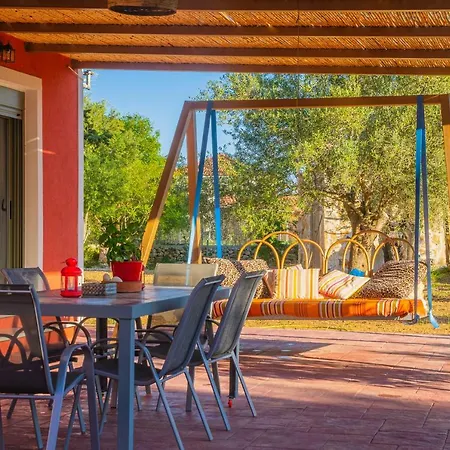 Villa Casa Rossa Pesádha